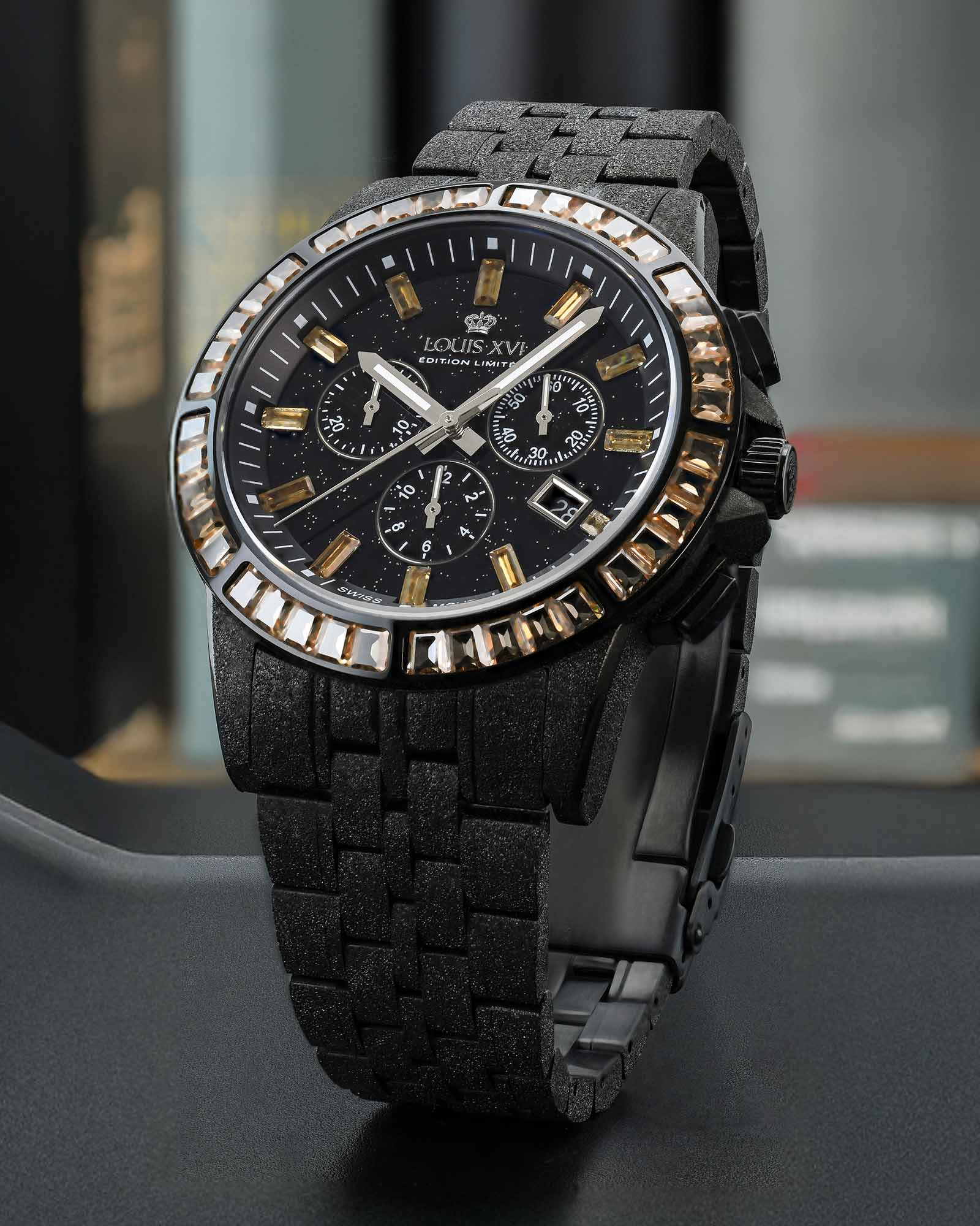 Majesté Frosted Iced Out 1183 Desert Gold - 43mm-LOUIS XVI