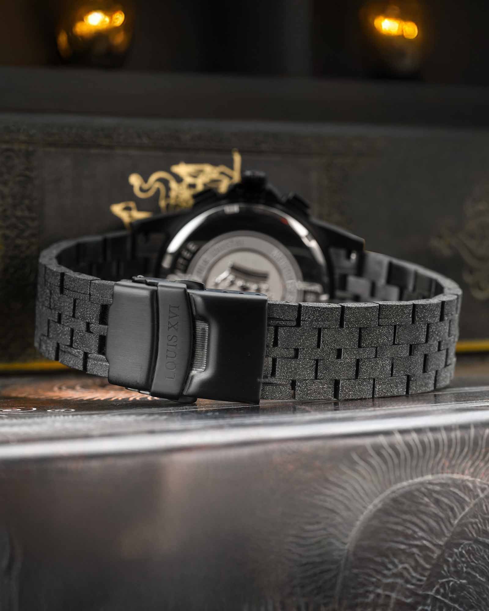 Majesté Frosted Iced Out 1183 Desert Gold - 43mm-LOUIS XVI